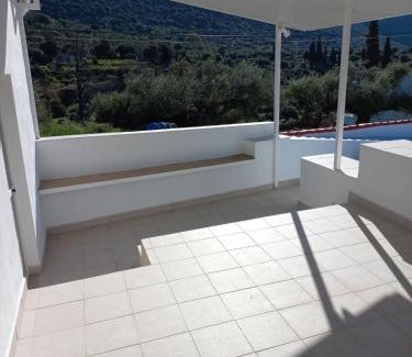 East Mani Haus | ambelos view