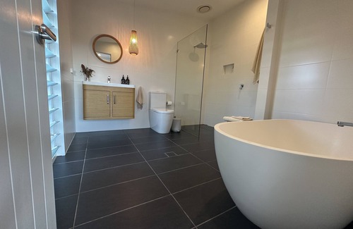 Sawtell Bed & Breakfast | Ambers Beach House - Sawtell