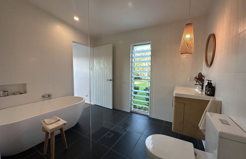 Sawtell Bed & Breakfast | Ambers Beach House - Sawtell