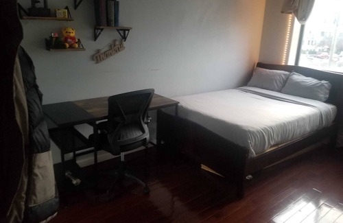Queens Wohnung | Ambient 2BR/2BA For Groups - 15 Min to City