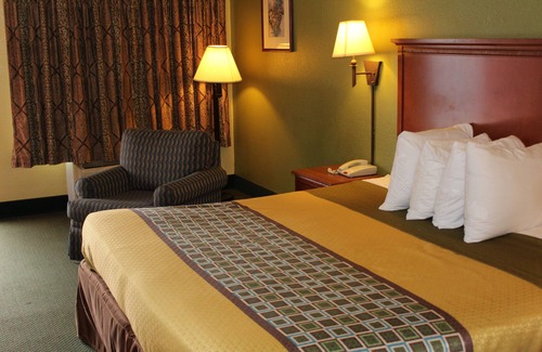 Conyers Hotel | Americas Best Value Inn Conyer