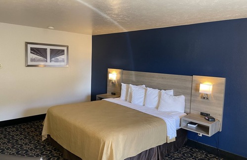Ballard Hotel | Americas Best Value Inn Roosevelt Ballard