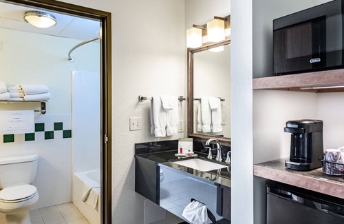 Belle Fourche Hotel | AmericInn by Wyndham Belle Fourche