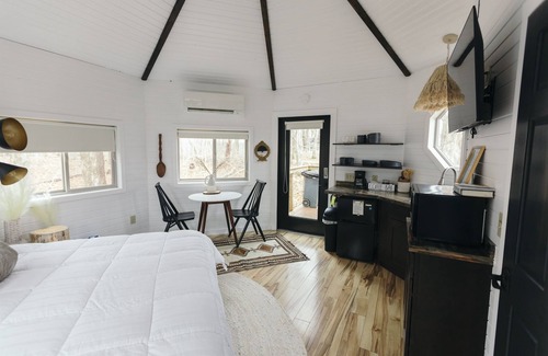 Logan Kabine | Among the Trees - The Nest