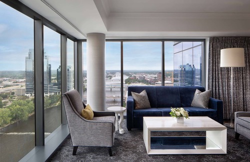 Downtown Hotel | Amway Grand Plaza, Curio Collection by Hilton