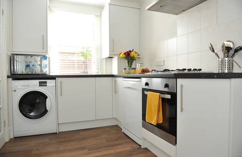 Cheltenham Hütte | An apartment that sleeps 4 guests in 1 bedroom