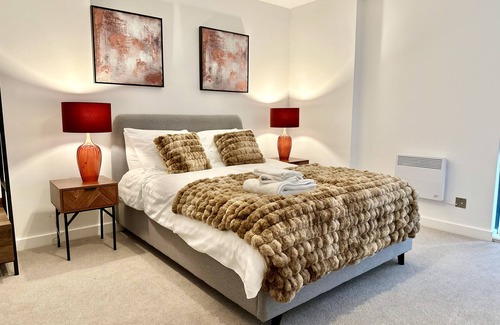 Heworth Hütte | An apartment that sleeps 2 guests in 1 bedroom