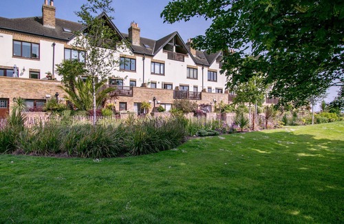 Malahide Wohnung | Perfekte Lage in der Nähe von Pubs, Geschäften, Strand.