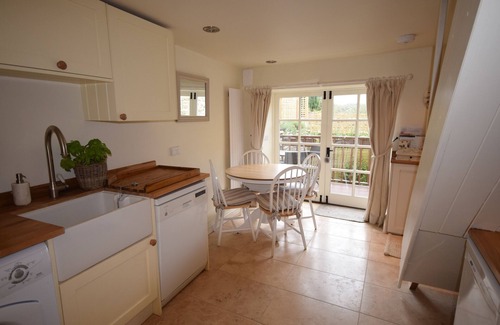 Limpley Stoke Hütte | Ein idyllisches Ferienhaus im Dorf Freshford, nur 10 Minuten von der Stadt Bath entfernt