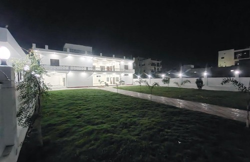 Varanasi Haus | ANAND BHAWAN i