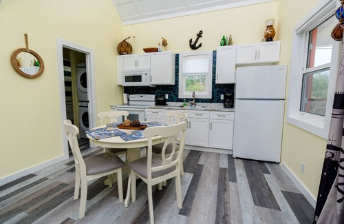 Spanish Wells Haus | Anchor's Away, Russell Island