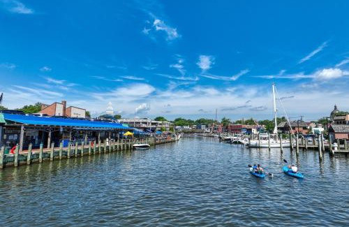 Historic District Haus | Anchors Aweigh