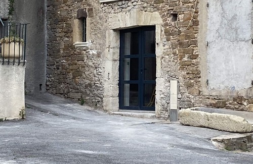 Neffies Haus | Ancienne Écurie Entièrement Rénovée