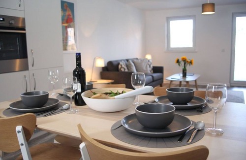 Portobello Wohnung | Schönes neues 2-Bett-Apartment an der Küste von Edinburgh mit privatem Parkplatz