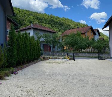 Mali Radic Villa | Anes House