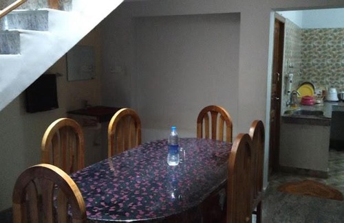 Palakkad Haus | Aneys River view Home stay & resort