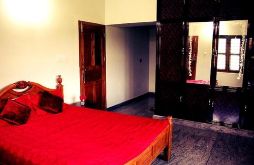 Palakkad Haus | Aneys River view Home stay & resort