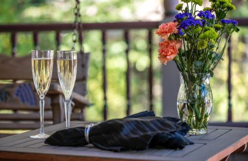 Eureka Springs Historic District Hotel | Angel at Rose Hall