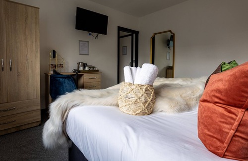 Llanelli Hotel | Angharad Hotel