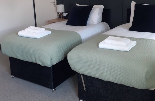 Llanelli Hotel | Angharad Hotel