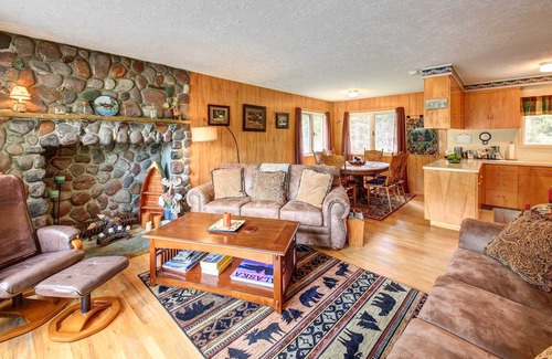 Noxon Haus | Angler's Dream Remote Escape on Bull River!