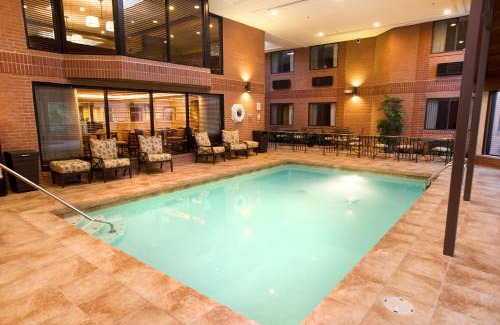 Ann Arbor Hotel | Ann Arbor Regent Hotel and Suites