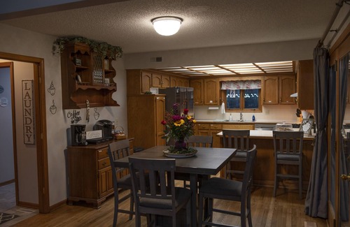 Raymore Haus | Anna Lou's Guest House