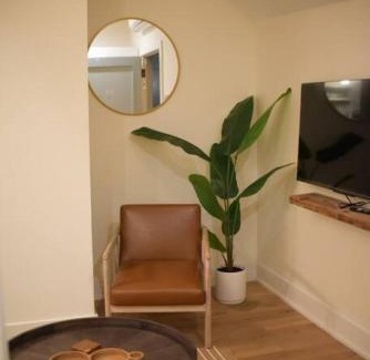 Yamacraw Village Wohnung | Annabelle 2A - Studio In The Heart Of Night Life