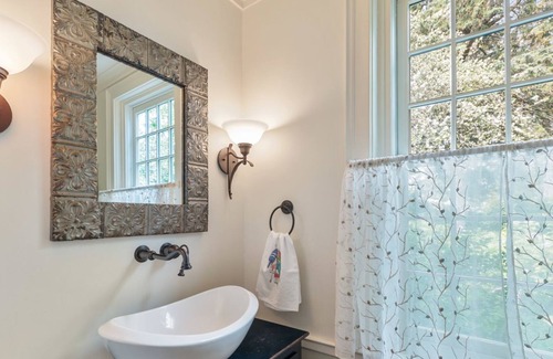 Duxbury Haus | Antike In Historic Shipbuilder District, 1 Hektar, Gärten, nur wenige Schritte von der Bucht