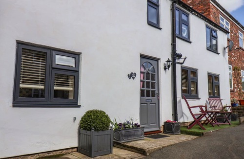 Kirkbymoorside Haus | Anvil Cottage, KIRKBYMOORSIDE