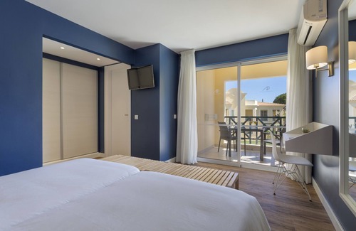 Aldeia das Acoteias Hotel | AP Adriana Beach Resort