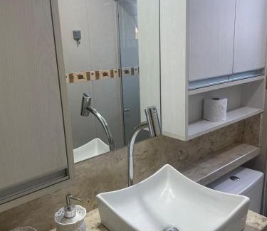 Santa Tereza Wohnung | AP prox Unisinos-Trem com 2 AC e 2 smart TV