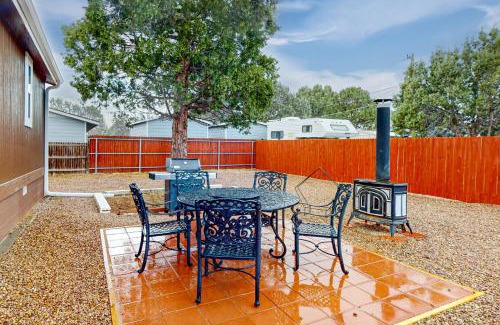 Show Low Haus | Apache Abode