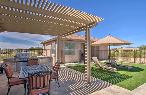 Apache Junction Haus | NEW! Apache Junction Casita w/ Heated Pool & Views