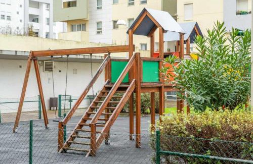 Carnide Wohnung | Apart T3 com piscina tenis ginasio e parq infant