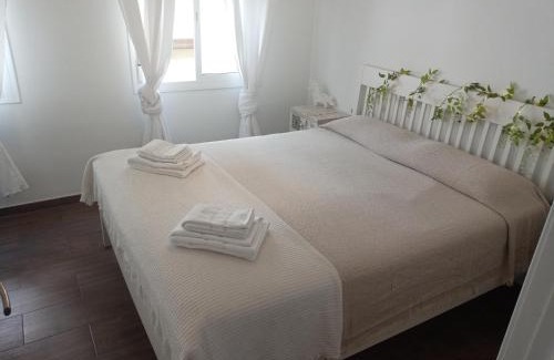 La Linea de la Concepcion Wohnung | Apartamento rosales super bonito