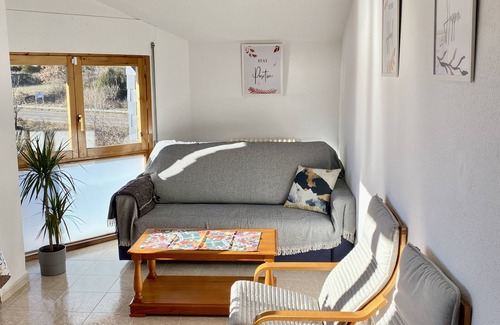 Biescas Wohnung | Apartamento en la Montaña, Garaje, Piscina, Barbacoa, Pista de Tenis, Wifi