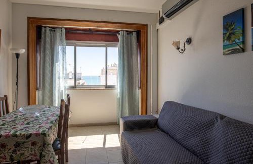 Armacao de Pera Wohnung | Apartamento Mar Ali - 200m from the beach - FREE WIFI - BY BEDZY