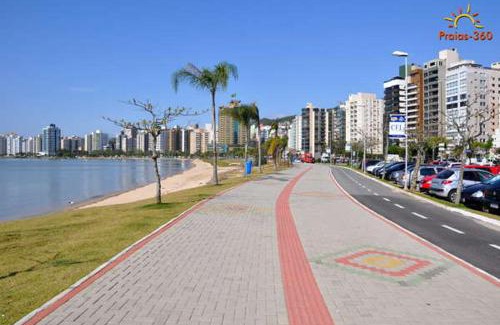 Agronomica Wohnung | Apartamento na Beira Mar com Garagem
