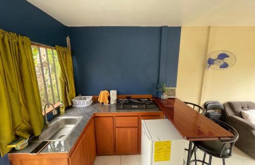 Savegre Wohnung | Apartamento Nuevo amueblado La Paz #1 Quepos