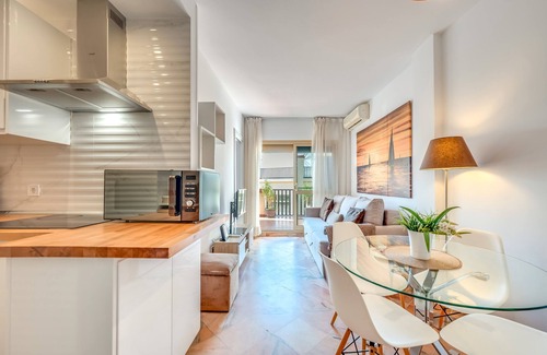 Nikki Beach Wohnung | Apartamento Romana Playa mit Terrasse, Gemeinschaftspool, A/C und WLAN