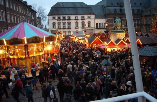 Dusseldorf Old Town Bed & Breakfast | Apartement mit Dachterrasse - bei Curth klingen - Teilen Sie uns Ihre Ankunfszeit mit