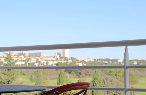 Juvignac Wohnung | Aparthotel (2 to 4 people) Golf side, with view of the greens