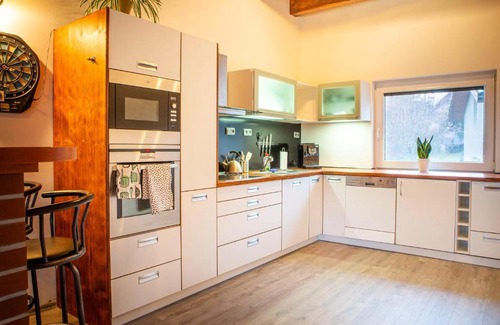 Ceska Lipa Wohnung | Apartmán na okraji města s vlastním parkováním