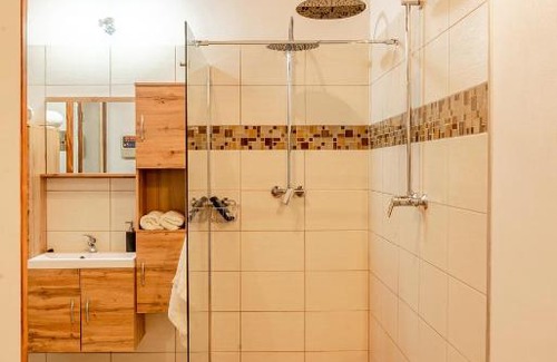 Ceska Lipa Wohnung | Apartmán na okraji města s vlastním parkováním