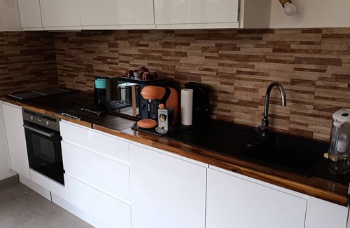 Saint-Remy-les-Chevreuse Wohnung | Ferienwohnung 'Chez Sibylle Chevreuse Saclay' mit Balkon, Wi-Fi und Klimaanlage