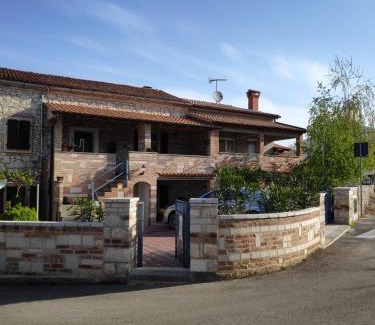 Spadici Wohnung | Apartmani Memić 100 m do plaže, APARTMENTS MEMIĆ ONLY 100M FROM BEACH