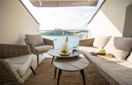 Blace Wohnung | Apartment Antun - Adriatic coast retreat