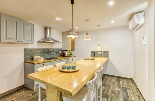 Llanca Wohnung | Apartment 'Ca La Maca' with Wi-Fi and Air Conditioning