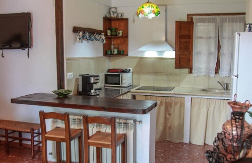 Pitres Wohnung | Apartment 'Chaparra Pitres Apart Fondales' with Mountain Views, Shared Pool and Wi-Fi